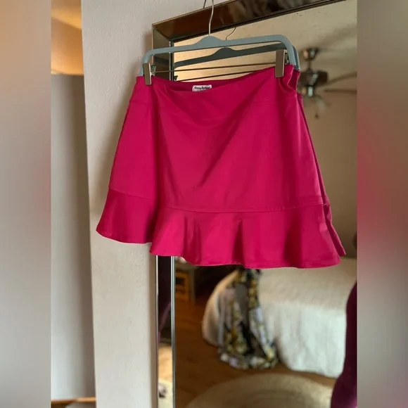 Tommy Bahama Hot Pink Golf Skort / Mini Skirt with Shorts - Size Large Skirt - Picture 1 of 8